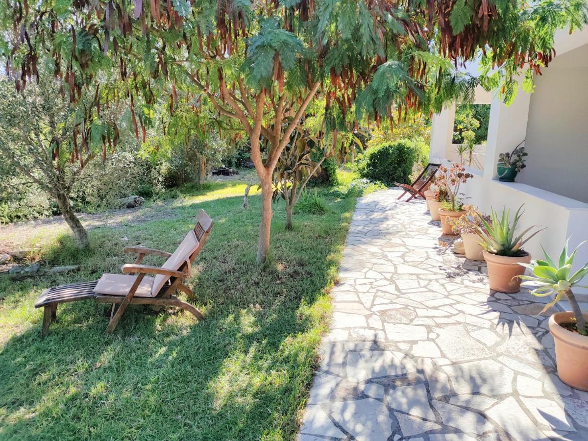 Kalamies - Secluded Beach Apartments Skala  Екстер'єр фото